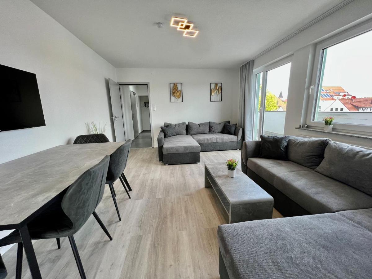 Nujen- Hotel Und Apartment Stuttgart Zuffenhausen Buitenkant foto