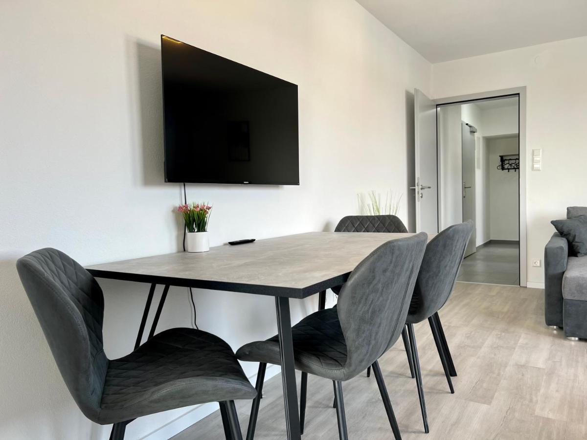 Nujen- Hotel Und Apartment Stuttgart Zuffenhausen Buitenkant foto